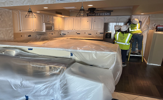 air scrubbers removing mold particles for indoor